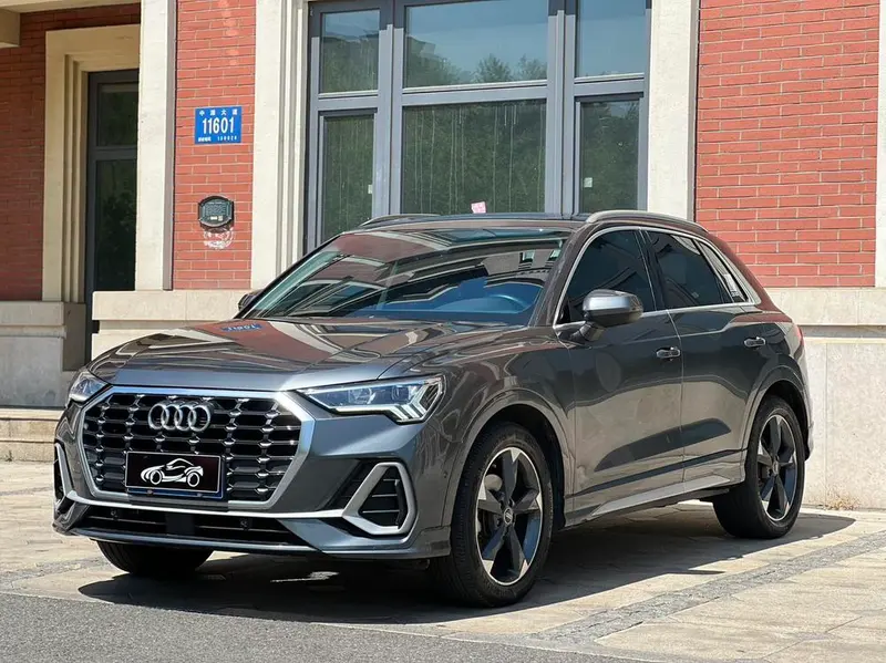 Audi Q3, 2022