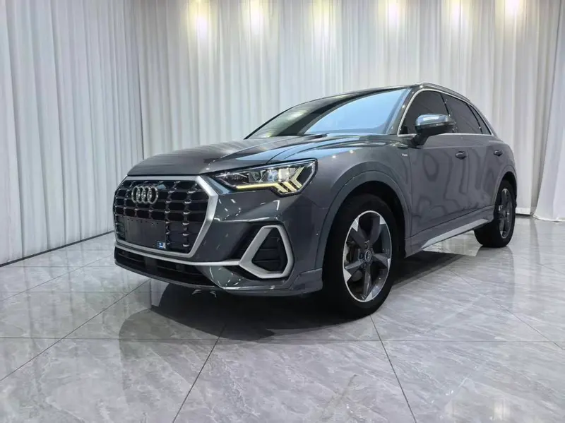 Audi Q3, 2022