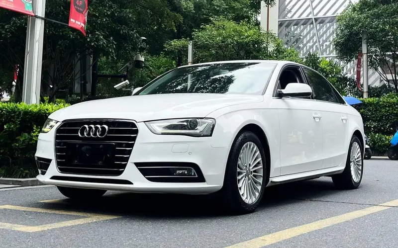Audi A4L, 2015