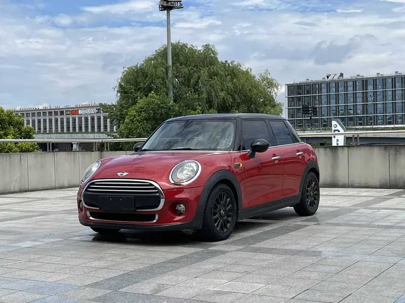 MINI MINI, 2016