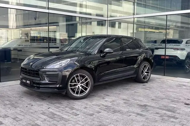 Porsche Macan, 2022