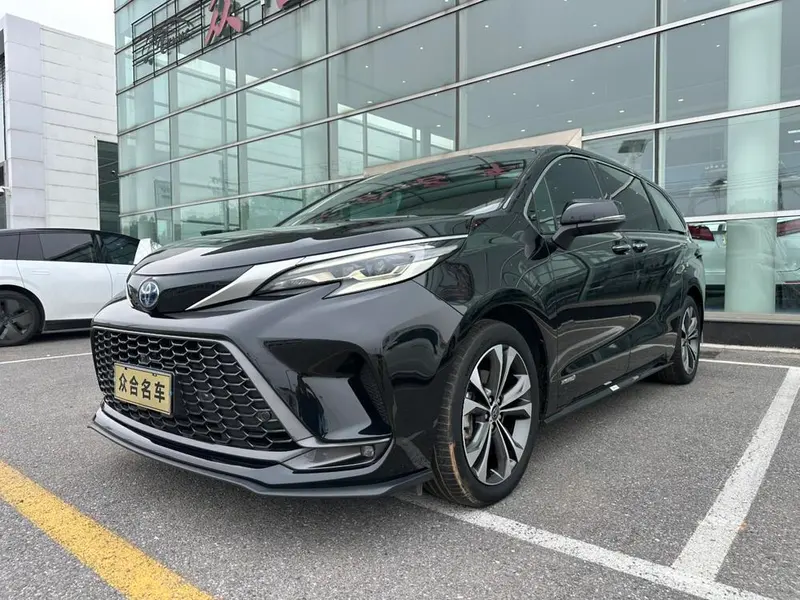Toyota Granvia, 2022