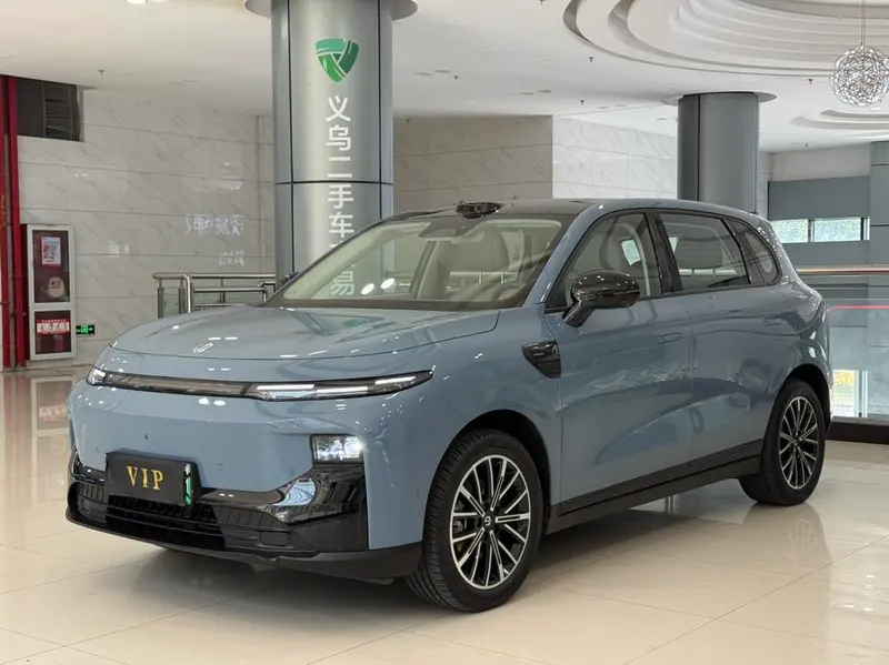 Leapmotor B10, 2025