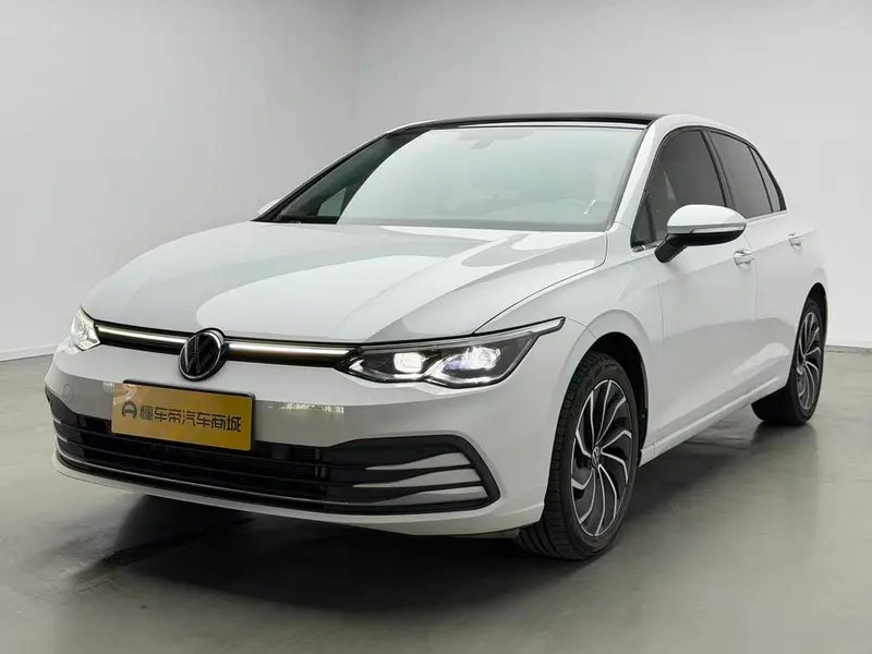 Volkswagen Golf, 2021