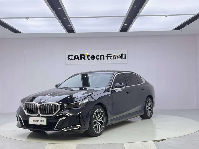 BMW i5, 2024