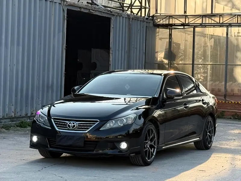 Toyota Reiz, 2010