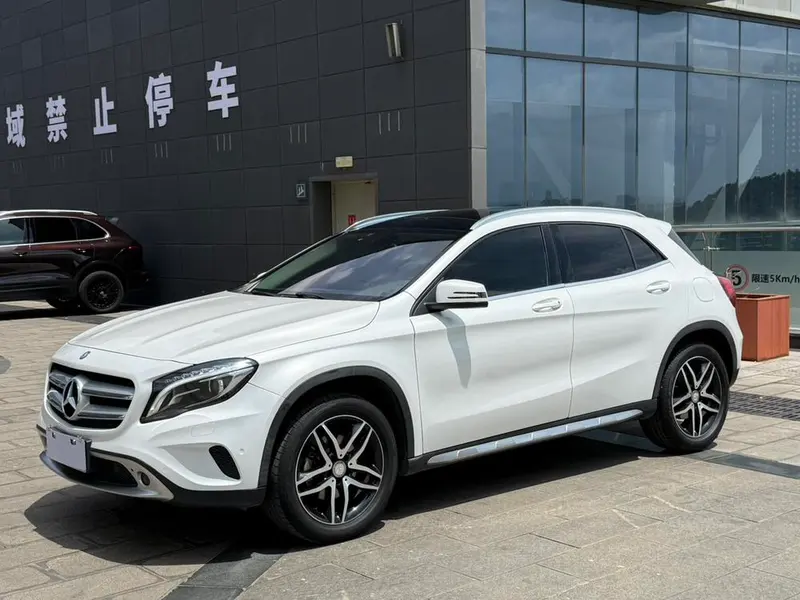 Mercedes-Benz GLA, 2016