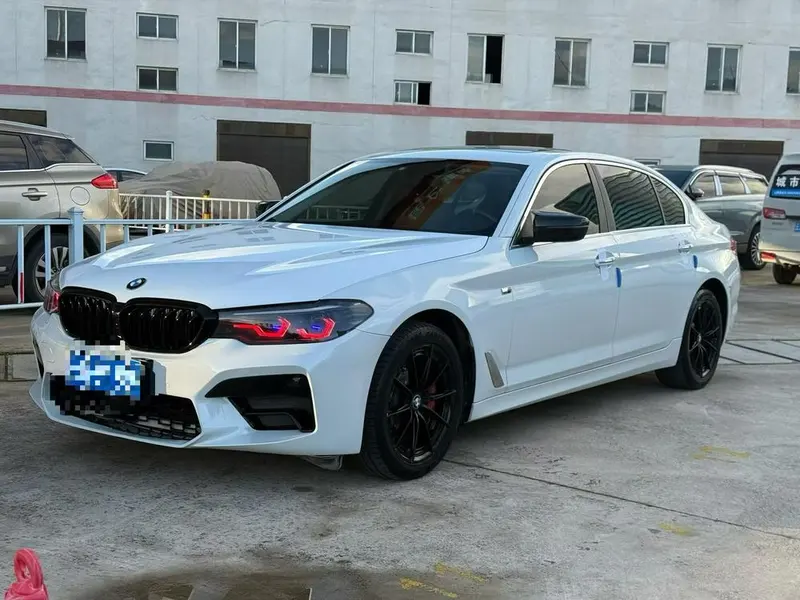 BMW 5-Series, 2018