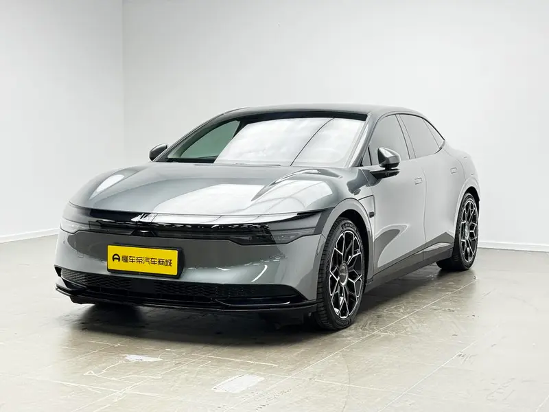 Zeekr 007, 2024