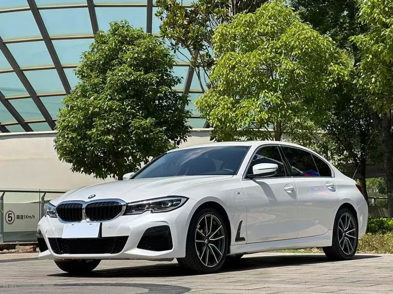 BMW 3-Series, 2021