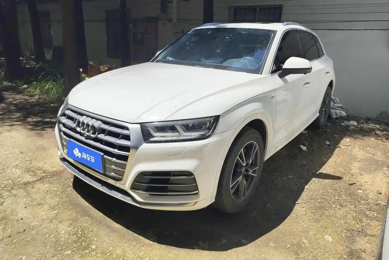 Audi Q5L, 2020