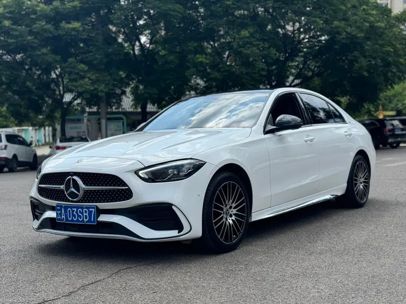 Mercedes-Benz C-Class, 2024