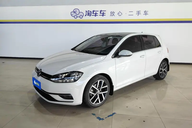 Volkswagen Golf, 2020