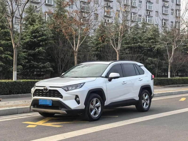 Toyota RAV4, 2021