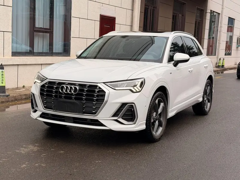 Audi Q3, 2023