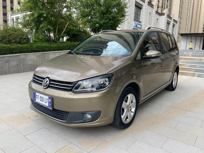 Volkswagen Touran, 2015