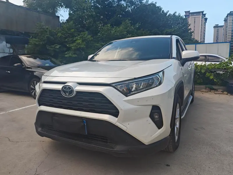 Toyota RAV4, 2024