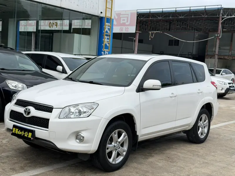 Toyota RAV4, 2012