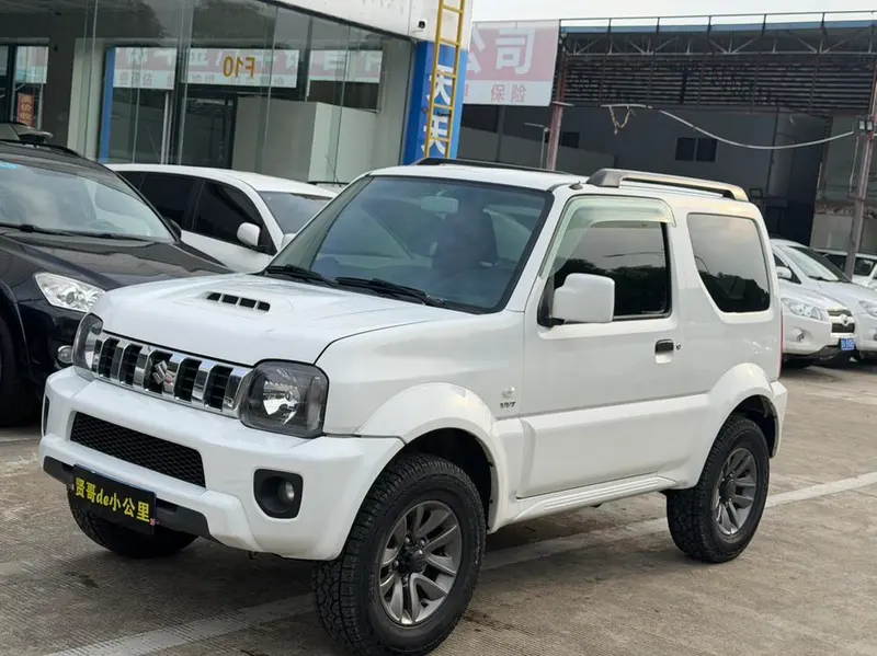 Suzuki Jimny (Import), 2015