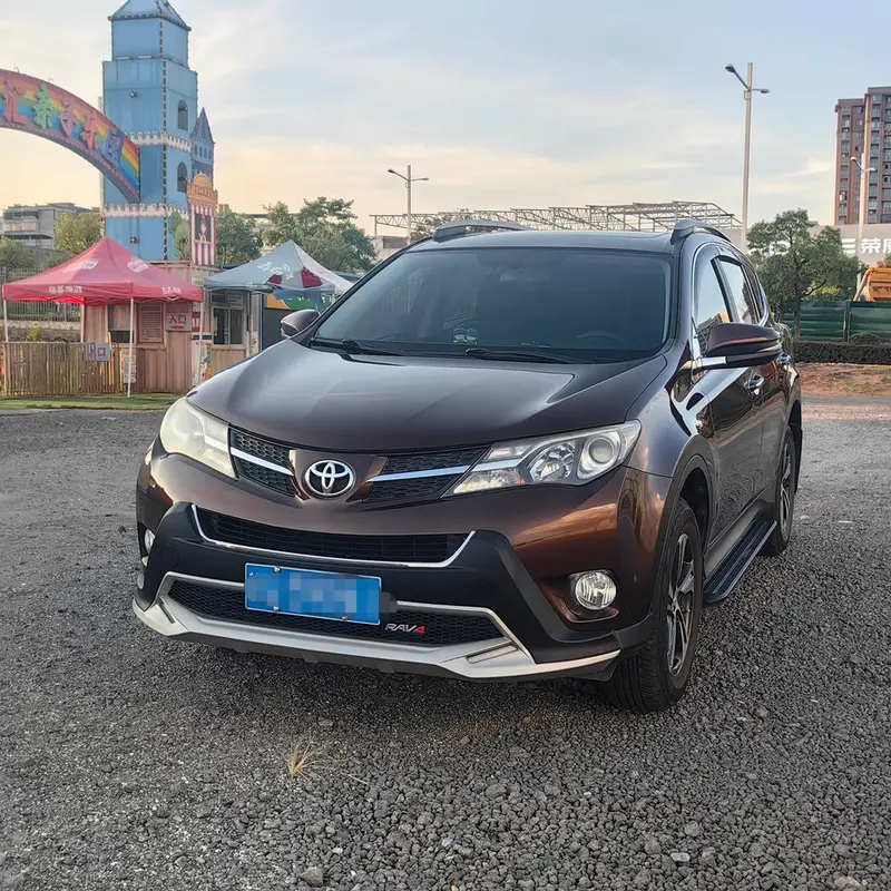 Toyota RAV4, 2015
