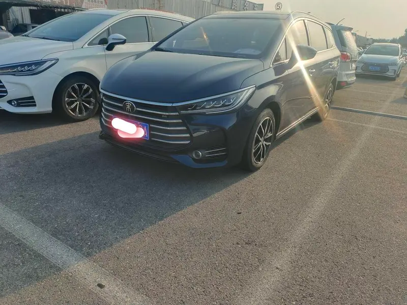 BYD Song MAX, 2017