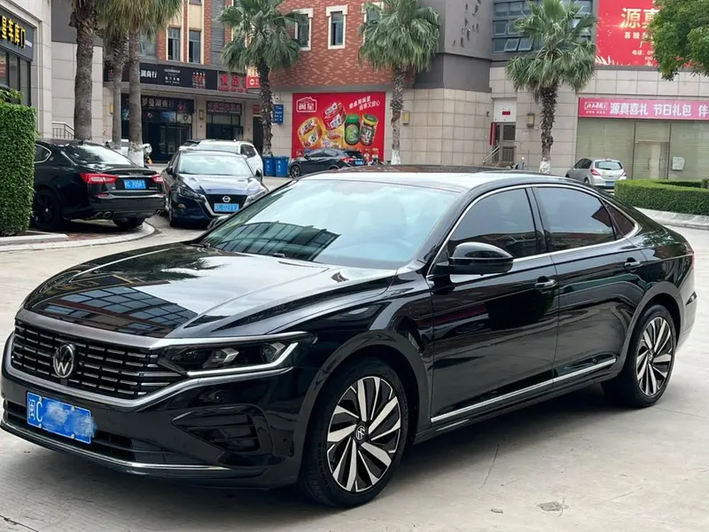 Volkswagen Passat, 2022