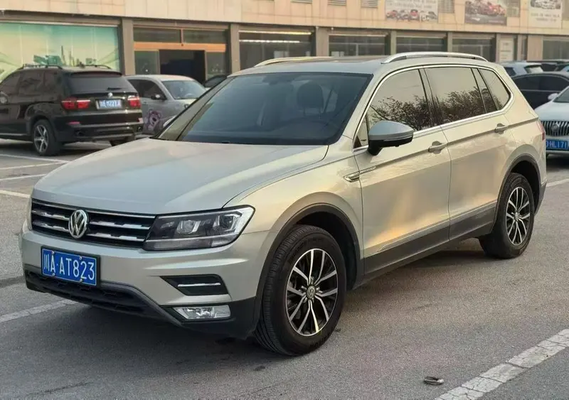 Volkswagen Tiguan L, 2017