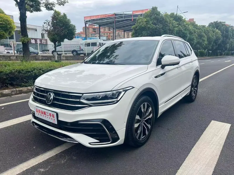 Volkswagen Tiguan L, 2022
