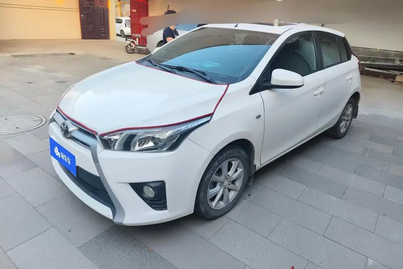 Toyota Yaris L, 2015