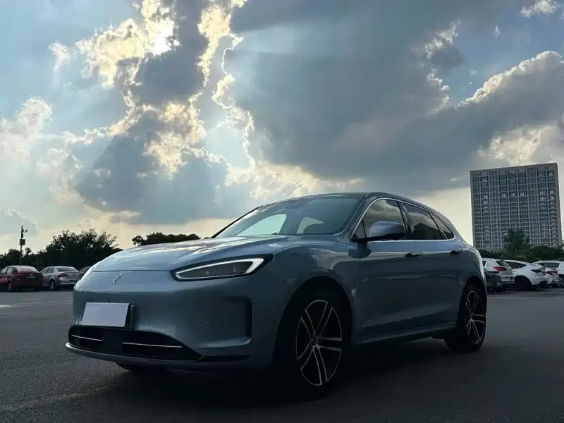 AITO M5, 2023