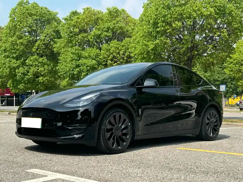 Tesla Model Y, 2023