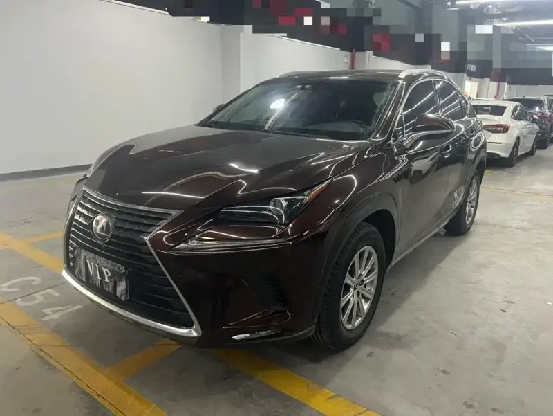 Lexus NX, 2018