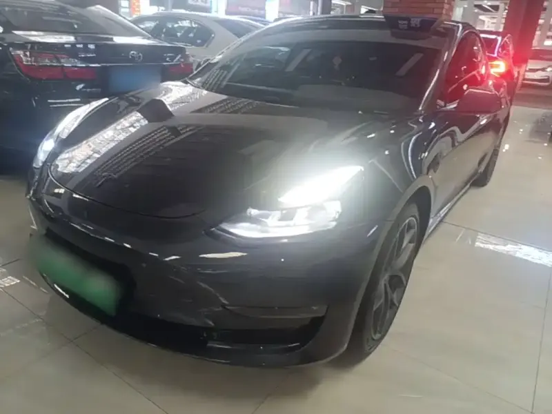 Tesla Model 3, 2022