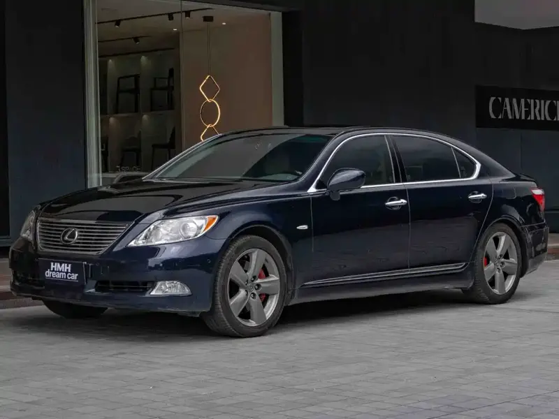 Lexus LS, 2009