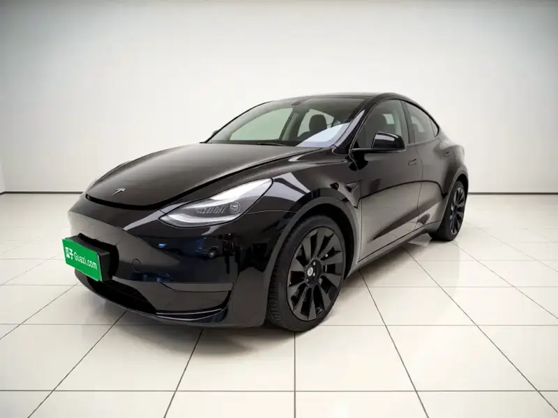 Tesla Model Y, 2021