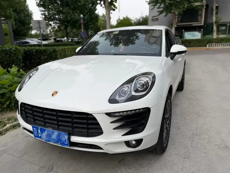 Porsche Macan, 2016