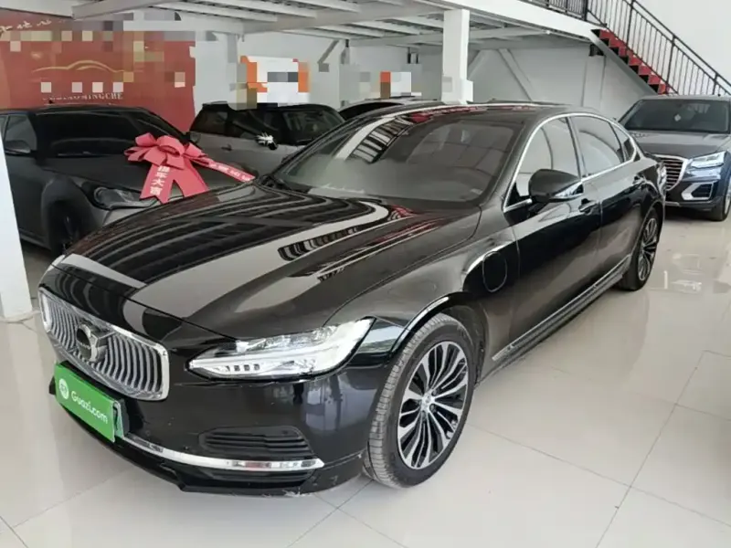 Volvo S90 PHEV, 2023