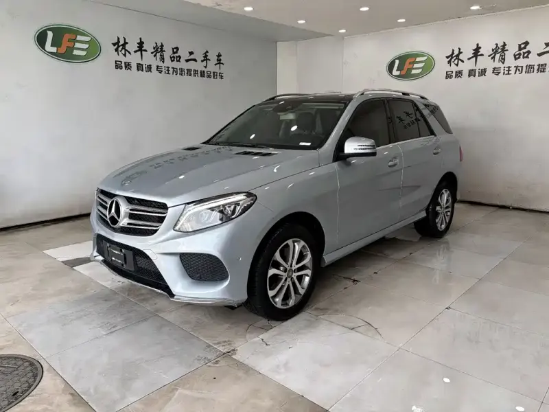 Mercedes-Benz GLE( ), 2016