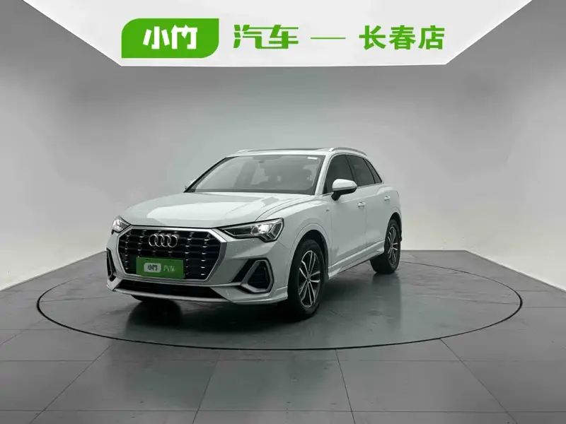 Audi Q3, 2022