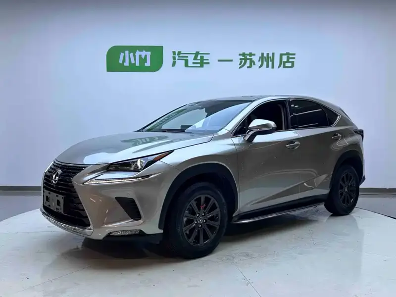 Lexus NX, 2020
