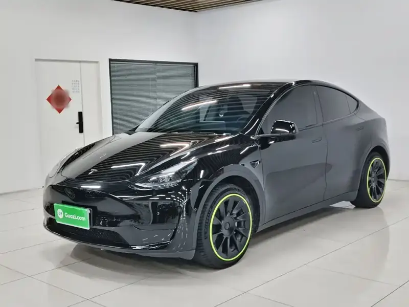 Tesla Model Y, 2023