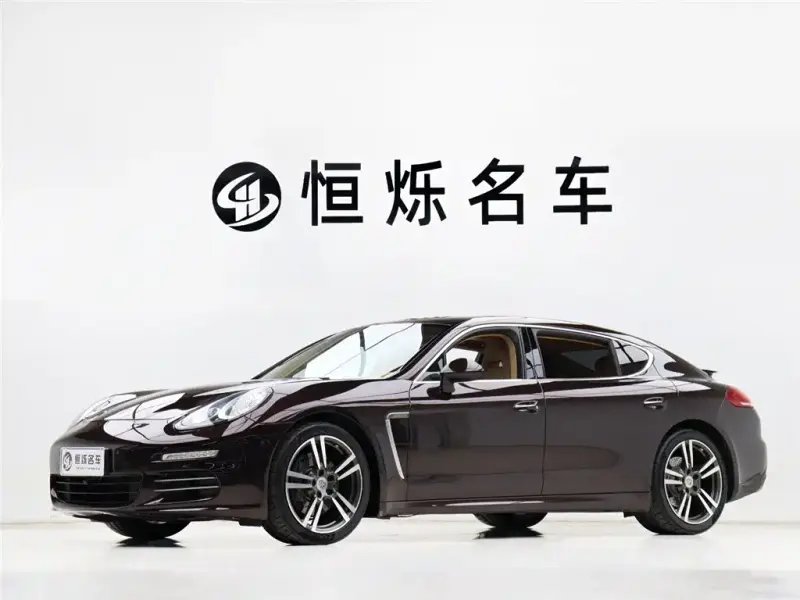 Porsche Panamera, 2015