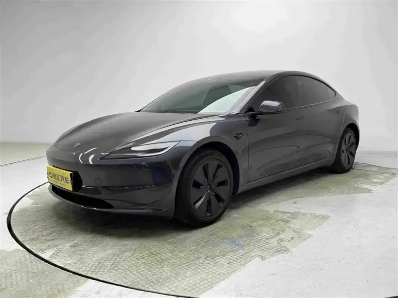 Tesla Model 3, 2024