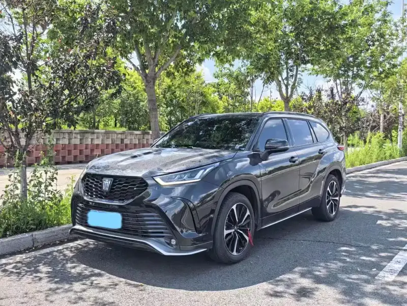 Toyota Crown Kluger, 2022
