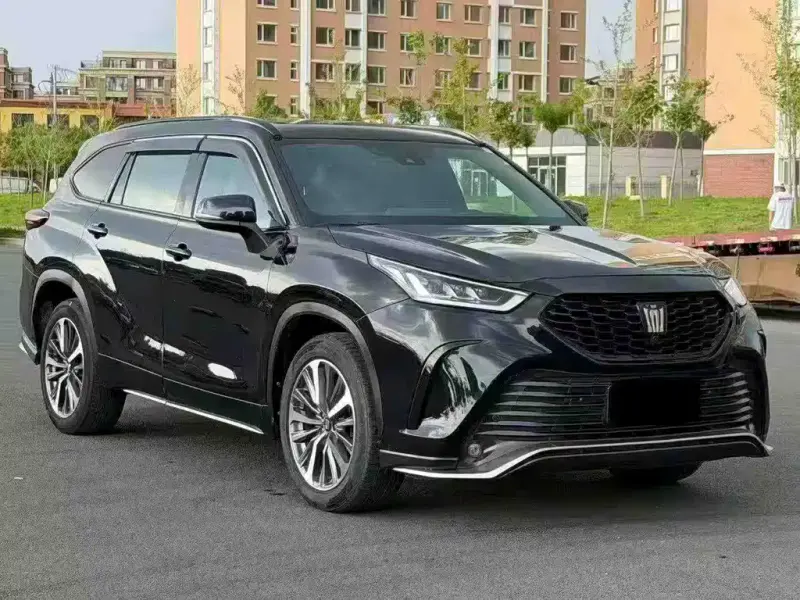 Toyota Crown Kluger, 2025