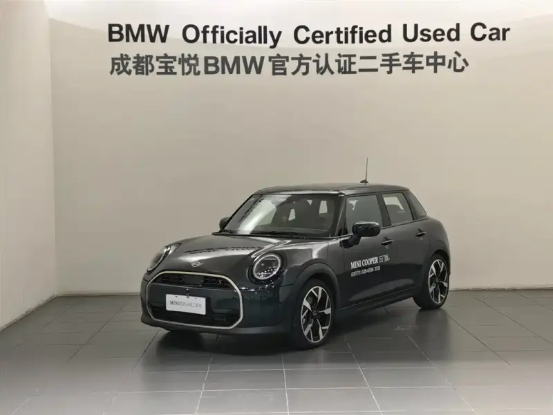 MINI Mini, 2024