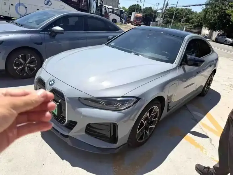 BMW i4, 2023
