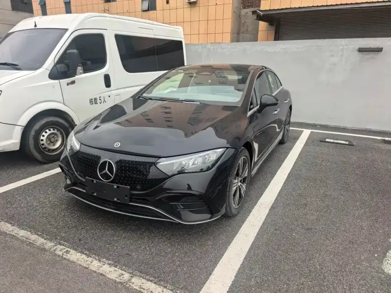 Mercedes-Benz EQE, 2025