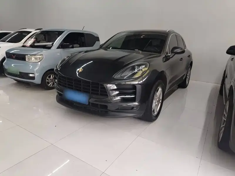 Porsche Macan, 2021