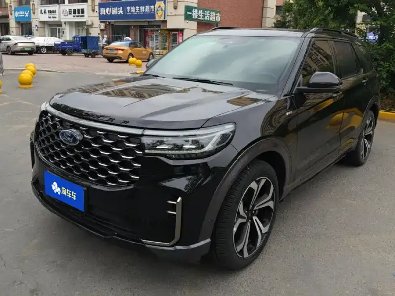 Ford Explorer, 2023